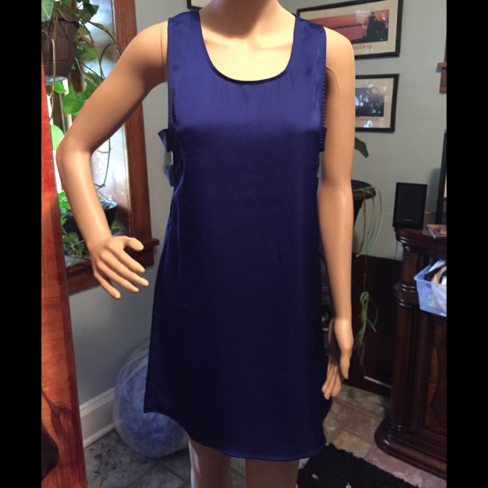 Reformed blue cut out sides dress S